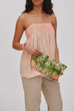 Load image into Gallery viewer, Fossil Clutch Leather Details Cecia Army Combo