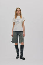 Load image into Gallery viewer, Ambla Journey t shirt Chalk