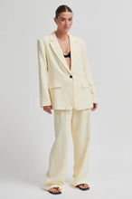 Hlaða mynd inn í gallerískoðara, Lino New Fit Blazer Creme