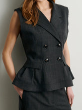 Load image into Gallery viewer, Anjou Waistcoat