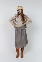 Load image into Gallery viewer, AkaneLL Midi Skirt Beige