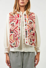 Hlaða mynd inn í gallerískoðara, CairoLL Vest Red