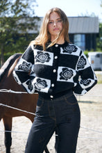 Load image into Gallery viewer, KiaCras Cardigan