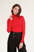 Hlaða mynd inn í gallerískoðara, Ludmilla háháls