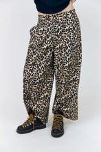 Load image into Gallery viewer, MiraLL Pants Leopard Print