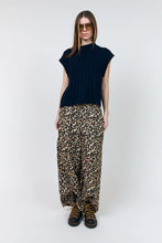 Load image into Gallery viewer, MiraLL Pants Leopard Print