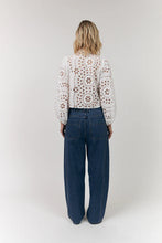 Load image into Gallery viewer, RemyLL Shirt White
