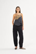 Hlaða mynd inn í gallerískoðara, Sheer Lace Camisole Top