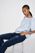 Hlaða mynd inn í gallerískoðara, Fine Denim Cropped Pants