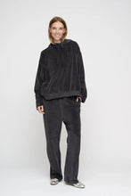 Hlaða mynd inn í gallerískoðara, Sonja Pants Velvet Dark Grey