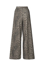Hlaða mynd inn í gallerískoðara, Leopard print wide leg pants
