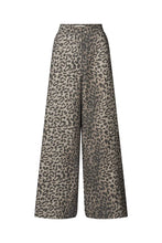 Hlaða mynd inn í gallerískoðara, Leopard print wide leg pants