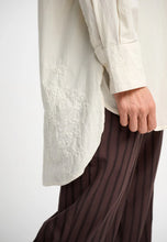 Load image into Gallery viewer, Posy Shirt Poplin