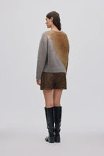 Load image into Gallery viewer, Cross Dye Boxy Sweater Jasmin
