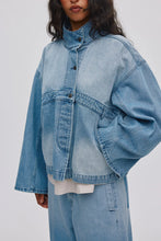 Load image into Gallery viewer, Denim Jacket Donela
