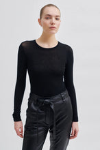 Hlaða mynd inn í gallerískoðara, Matima O Neck Tee Black
