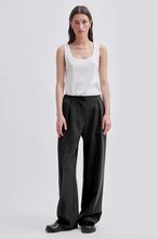 Load image into Gallery viewer, Fique Wide Trousers
