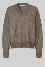 Hlaða mynd inn í gallerískoðara, Brook Knit Loose V-Neck Chocolate Chip
