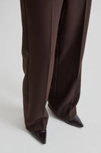 Load image into Gallery viewer, Fique Classic Trousers Chocolate Plum
