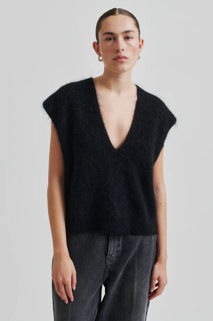 Camryn Knit Vest - Black