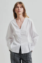 Hlaða mynd inn í gallerískoðara, Viktoria Shirt
