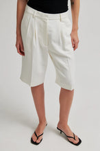 Load image into Gallery viewer, Lino Shorts White Allysum
