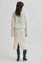 Load image into Gallery viewer, Bellarose Knit O Neck Tofu
