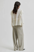 Load image into Gallery viewer, Terra Frill Blouse Tofu
