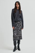 Load image into Gallery viewer, Shinney Skirt Gungrey Metal

