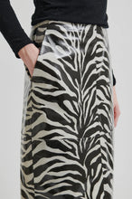 Hlaða mynd inn í gallerískoðara, Seba Leather Skirt
