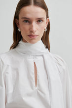 Load image into Gallery viewer, Calico Blouse White
