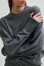 Load image into Gallery viewer, Calm Knit O Neck Grey Melange
