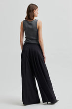 Load image into Gallery viewer, Glara Trousers Black
