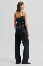 Load image into Gallery viewer, Halliot Denim Jeans Black
