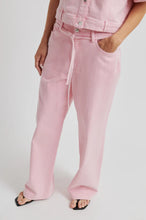 Load image into Gallery viewer, Isella Denim Jeans Pale Lilac
