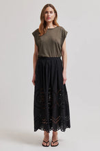 Load image into Gallery viewer, Meryl Skirt Black

