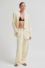 Load image into Gallery viewer, Lino Classic Trousers Creme
