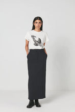 Load image into Gallery viewer, Ambla - fancy t-shirt
