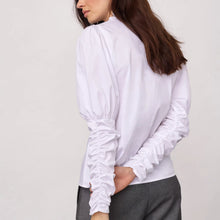 Hlaða mynd inn í gallerískoðara, SannaCC Puff Shirt
