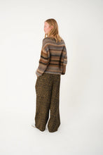 Hlaða mynd inn í gallerískoðara, FairhavenLL Jumper Dark Mokka
