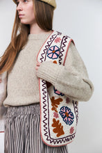 Load image into Gallery viewer, HoneyLL Vest Creme
