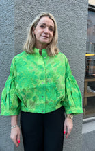 Hlaða mynd inn í gallerískoðara, Clipped jacquard shirt jacket Candie Viper Green

