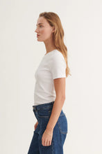 Load image into Gallery viewer, Ludmilla SS O neck Bright White

