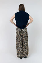 Hlaða mynd inn í gallerískoðara, MiraLL Pants Leopard Print
