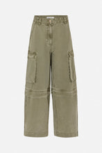 Load image into Gallery viewer, Ferma Cargo Pants Washed Saga
