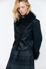 Load image into Gallery viewer, TracyLL Jacket Ls
