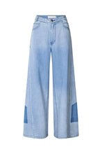 Load image into Gallery viewer, Light Denim Wide Leg Pant Lane
