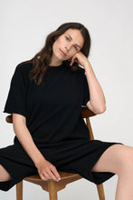 Load image into Gallery viewer, Amber Knit Merino Black
