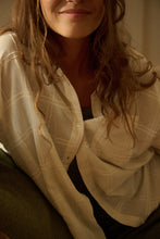 Load image into Gallery viewer, Avalon Shirt Dobby Check Off White
