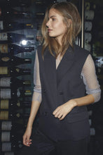 Load image into Gallery viewer, AlmiraCC Vest Black
